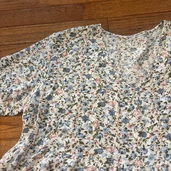 Women’s flower dress size M - Picture 2 of 3